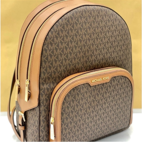 Michael Kors Large Jaycee Backpack Brown - Picture 5 of 11